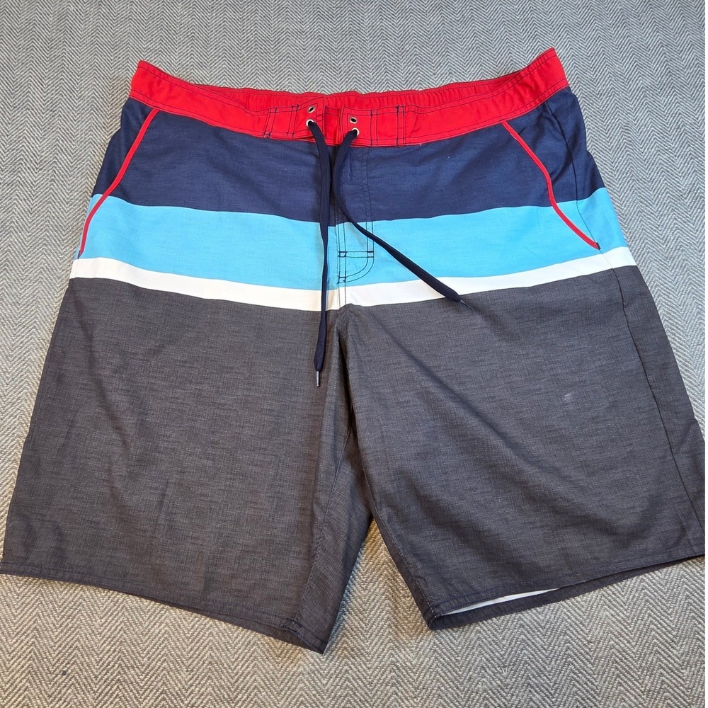 Roundtree & Yorke Mens XL Colorblock Swim Trunks Board Shorts Red Navy Grey